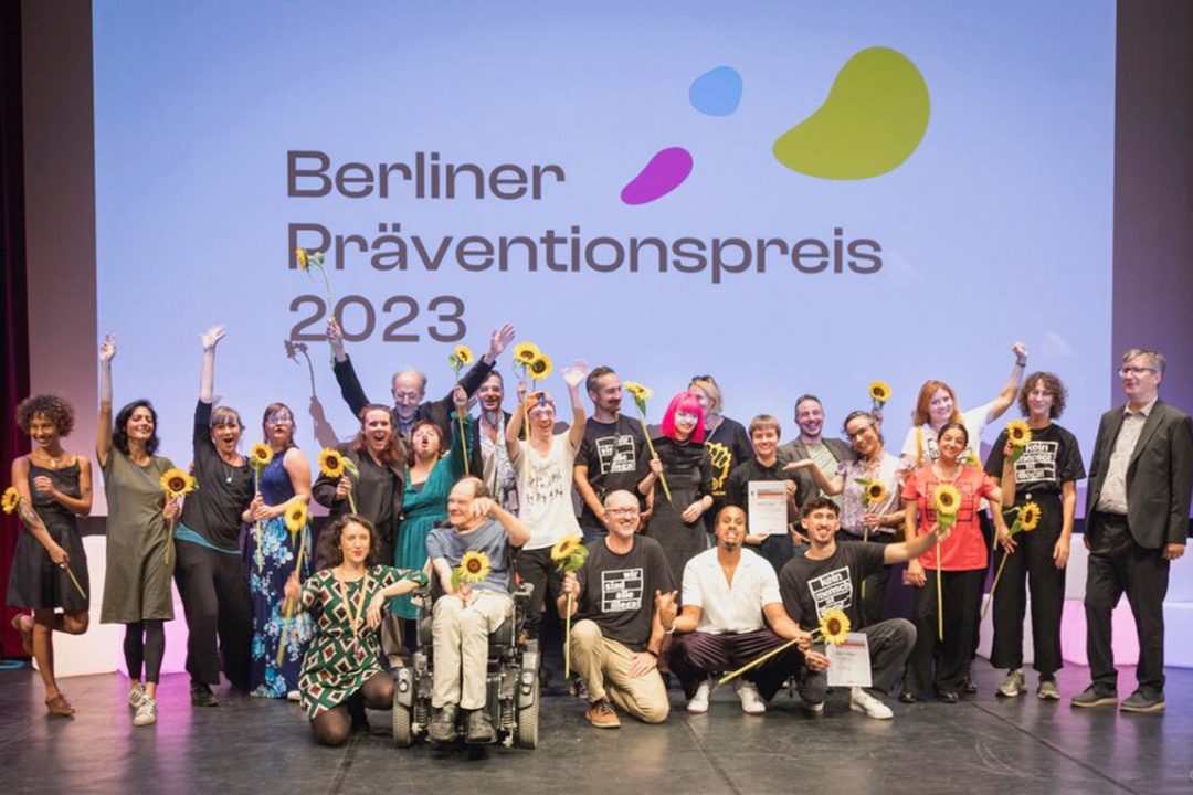 WIR SIND HIER! auf dem 1. Platz beim Berliner Präventionspreis!